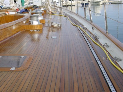 SY Alejandra, 41m, 1993  shipyard Atilleros Mefasa, Teak Deck